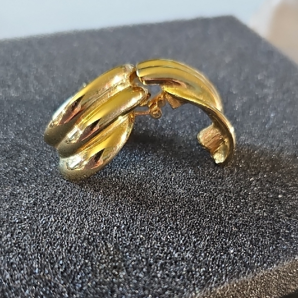 Gold Crescent Earrings with Sculptural Design Clip On - Picture 3 of 8